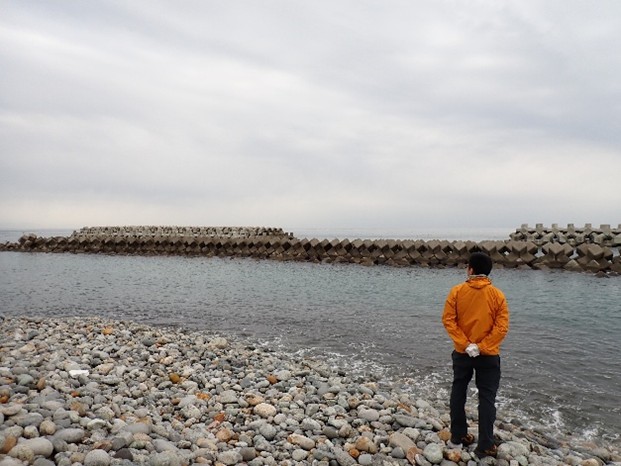 雲の様子を眺める小槻PM